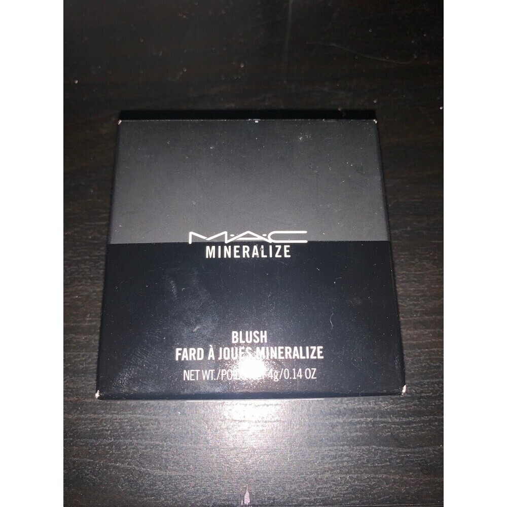 MAC Cosmetics sweet enough mineralized blush NIB - Picture 2 of 3